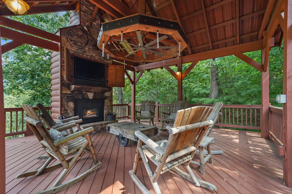 551 Amy Creek Circle