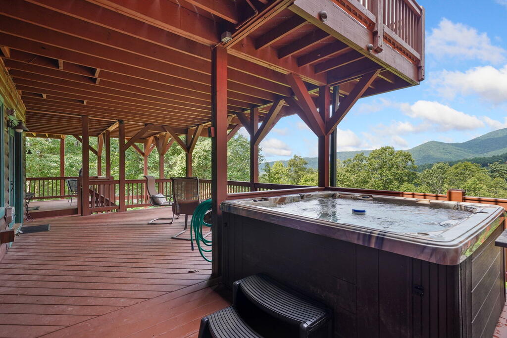 551 Amy Creek Circle