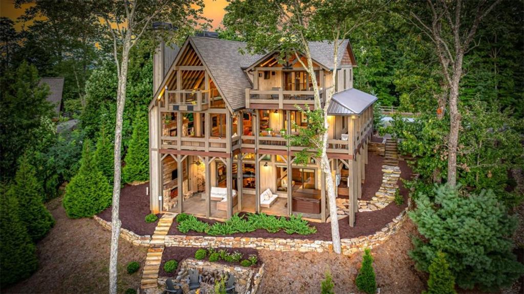 520 Overlook Drive