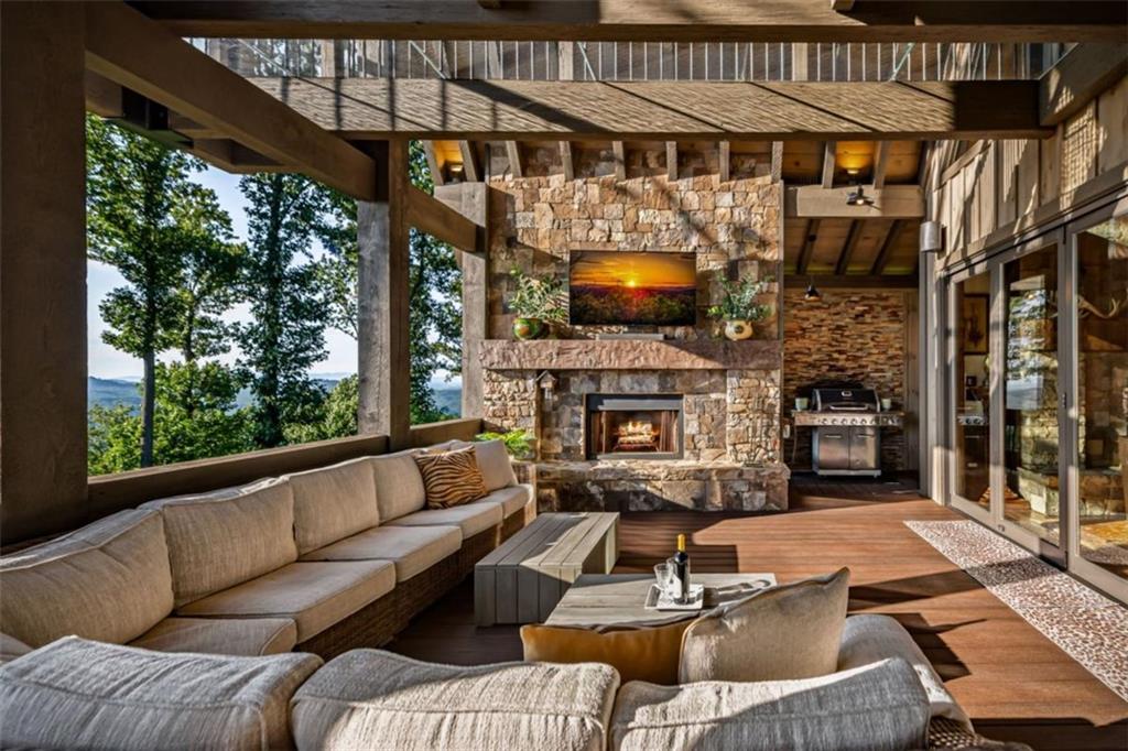 520 Overlook Drive