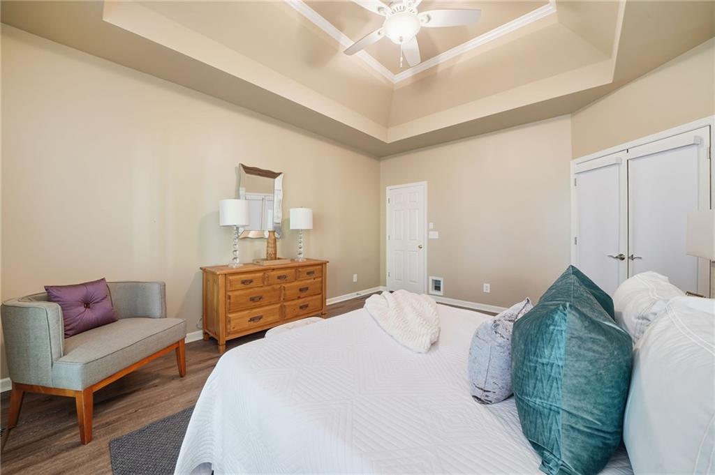 1161 Grand Oaks Glen NW