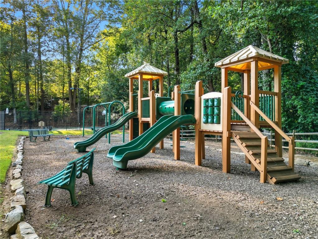 1161 Grand Oaks Glen NW