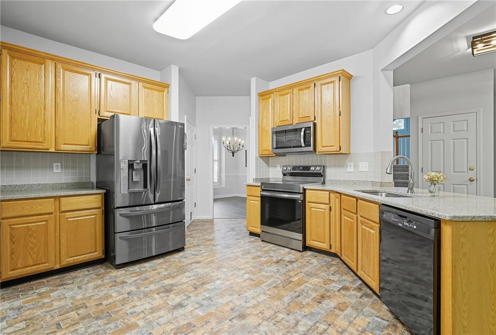 1161 Grand Oaks Glen NW