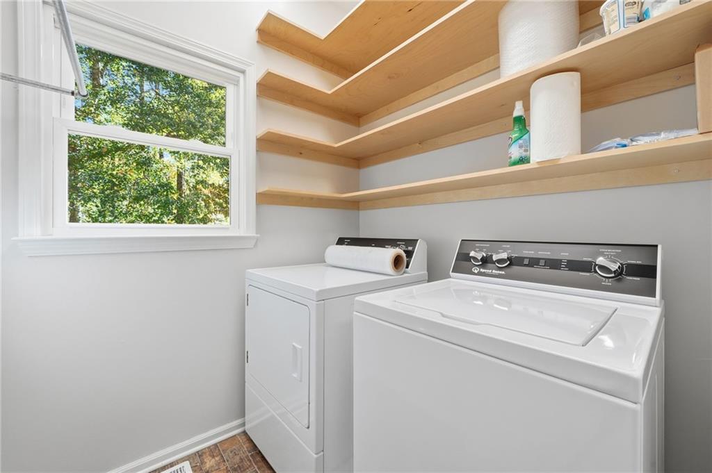 1161 Grand Oaks Glen NW