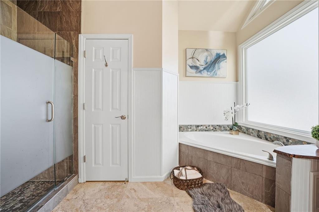 1161 Grand Oaks Glen NW