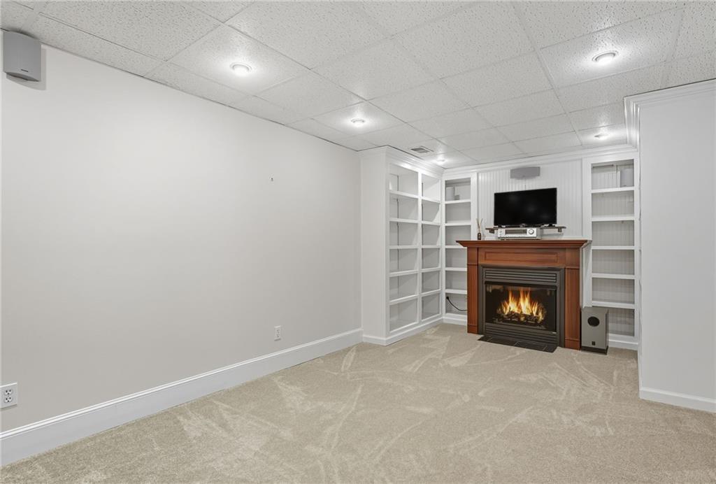 1161 Grand Oaks Glen NW