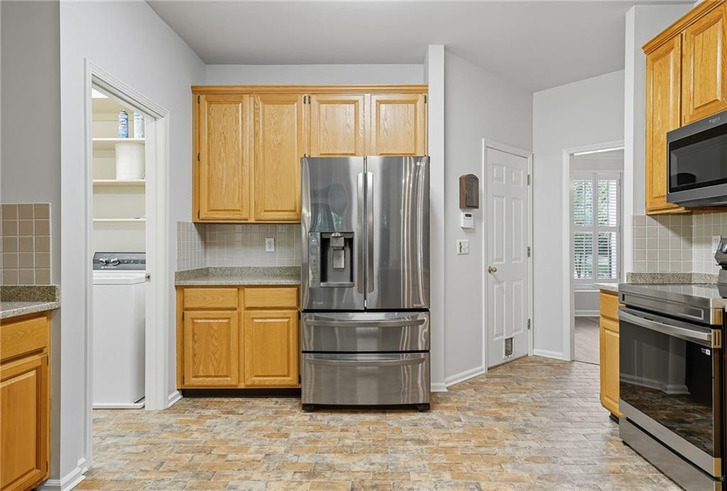 1161 Grand Oaks Glen NW