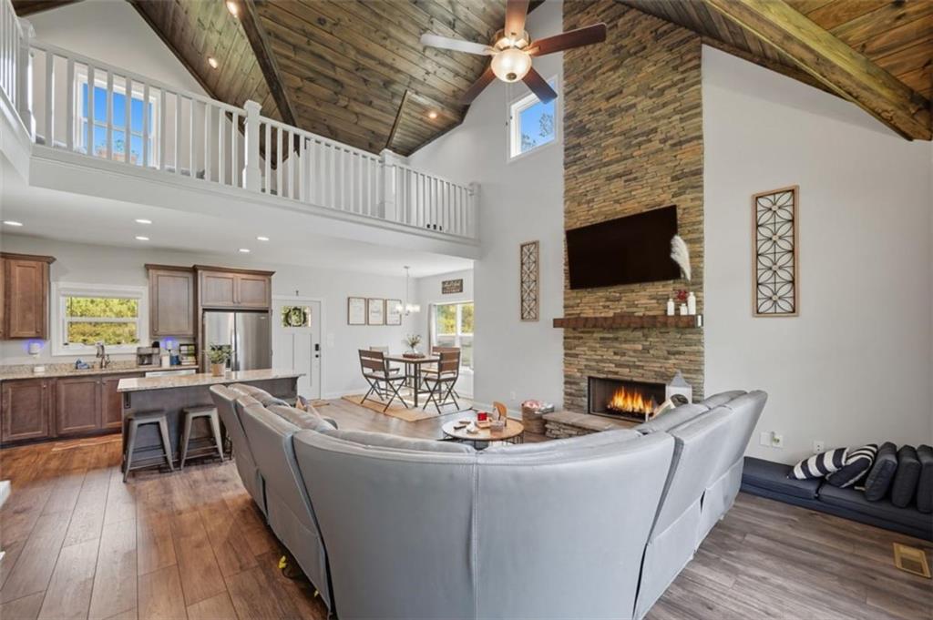 1068 High River Road