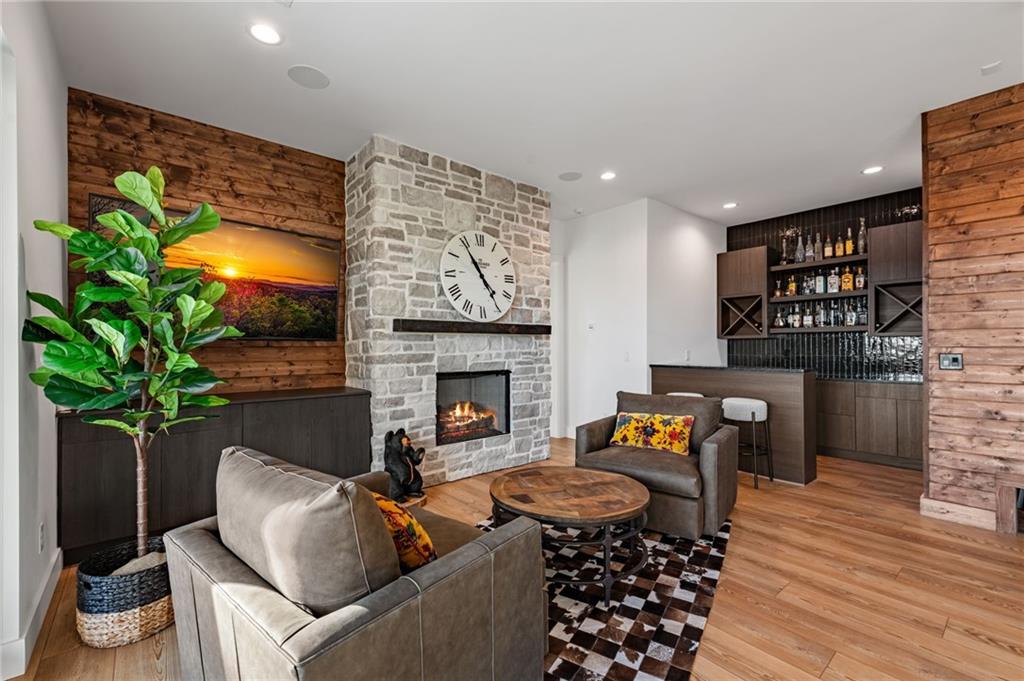 191 High River Landing