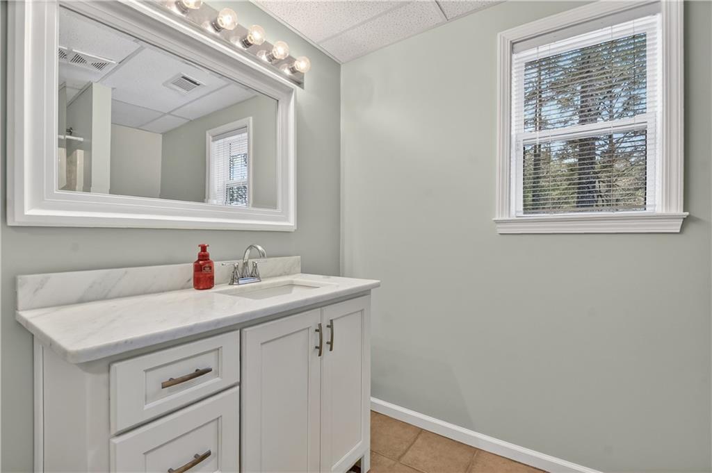 7634 Chatsworth Highway