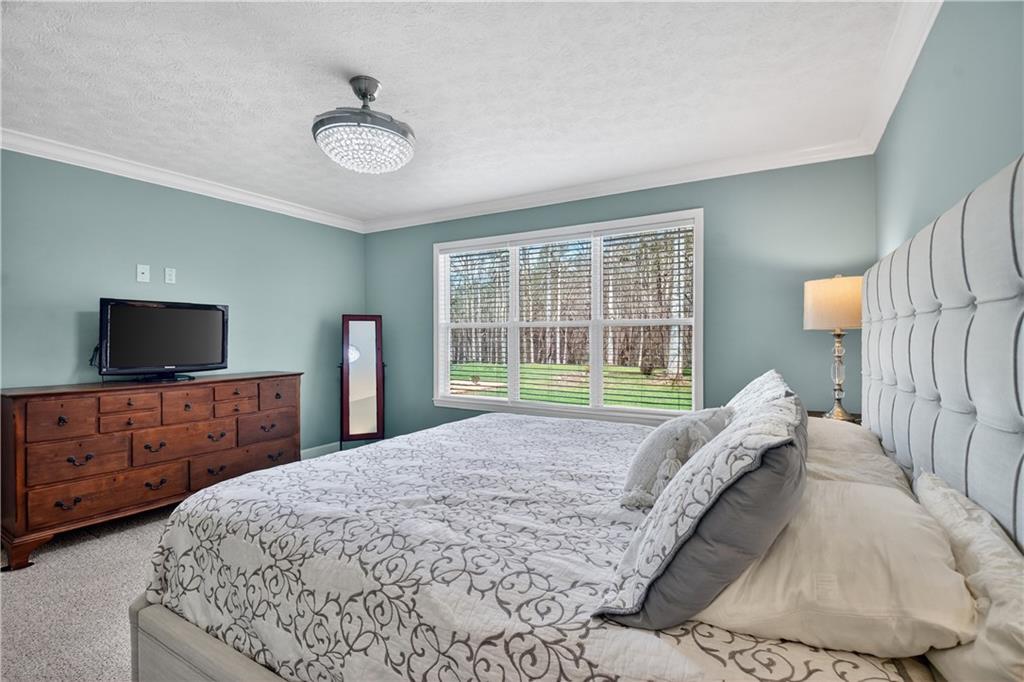 7634 Chatsworth Highway