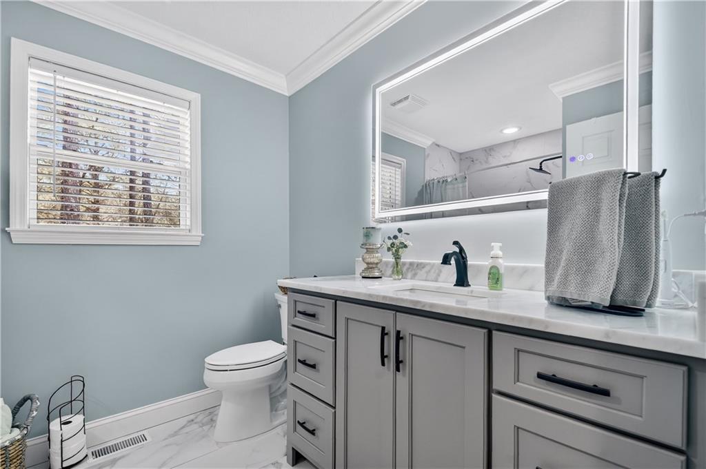 7634 Chatsworth Highway