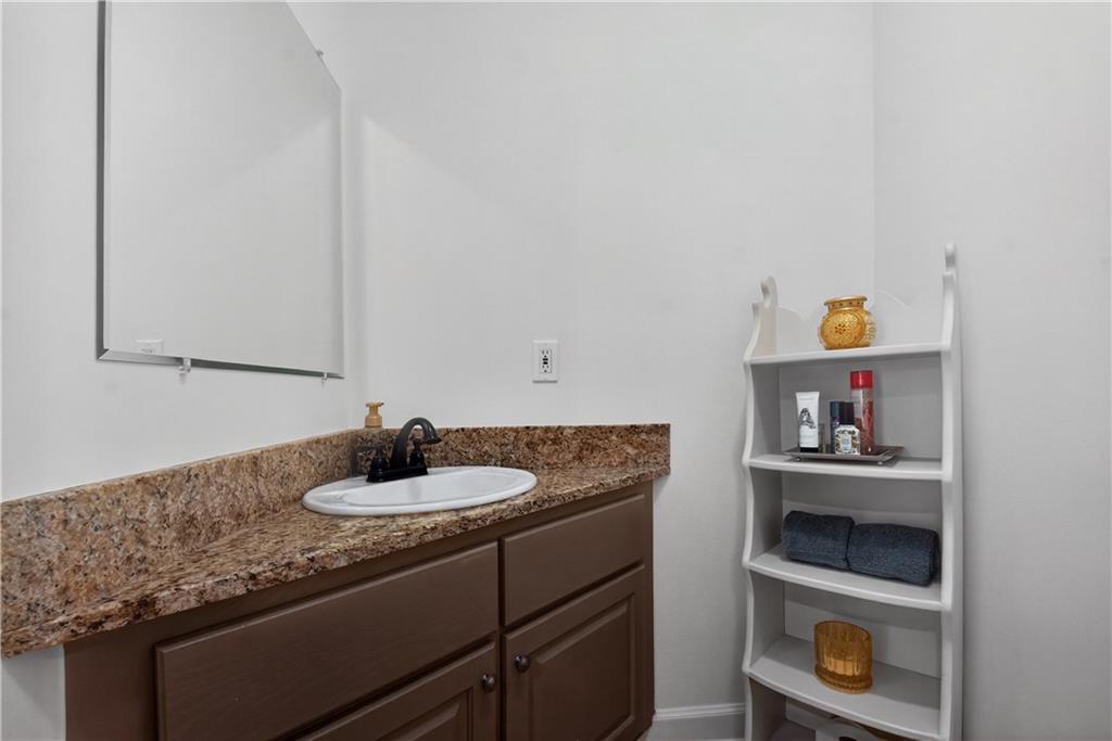 7634 Chatsworth Highway