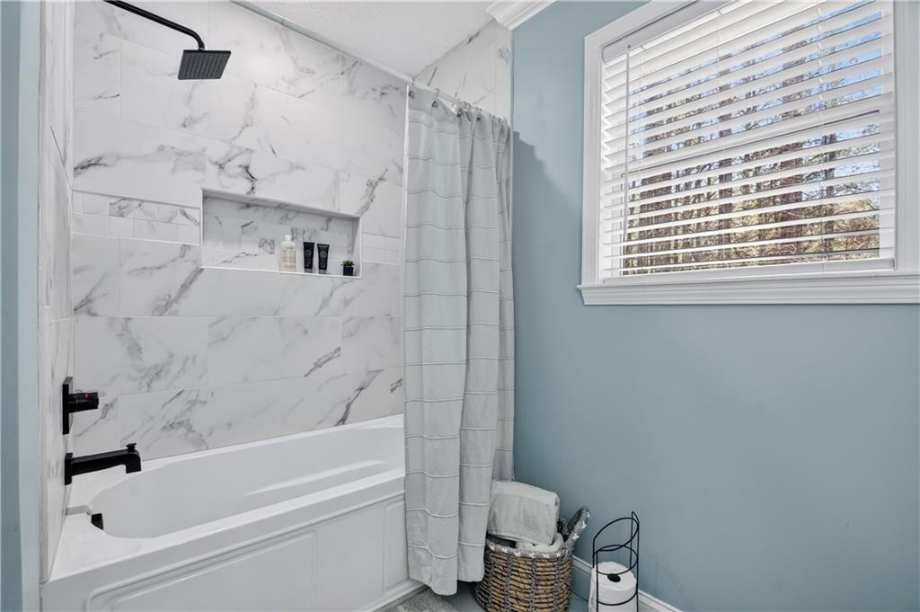 7634 Chatsworth Highway