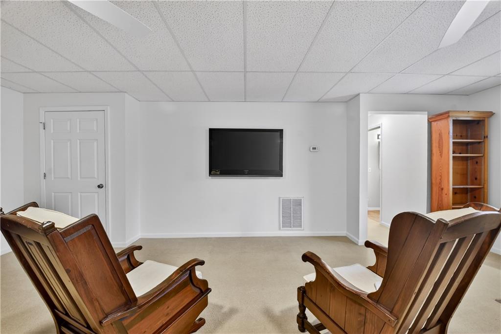 7634 Chatsworth Highway