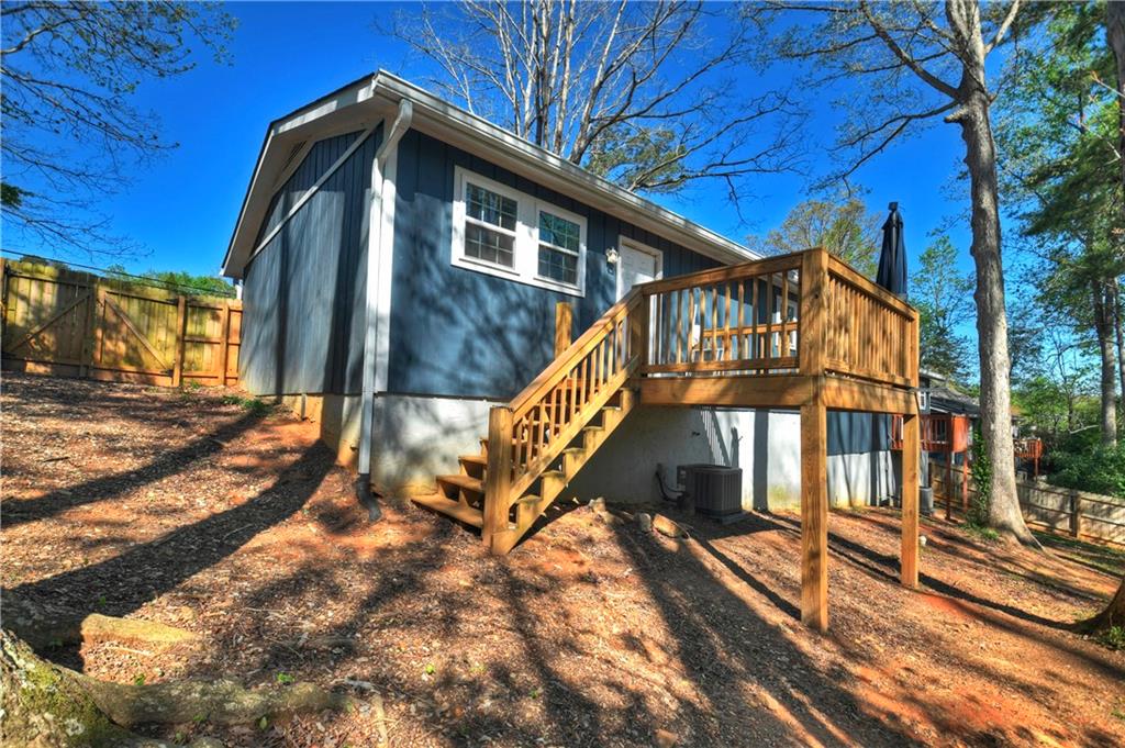 764 Hood Road
