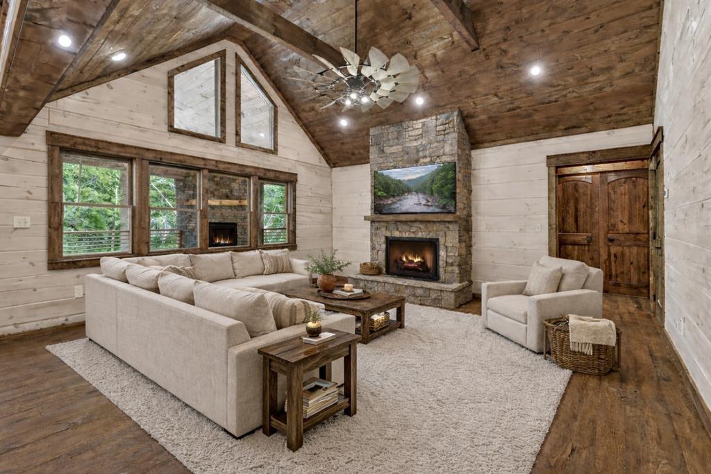 245 Moonstone Drive