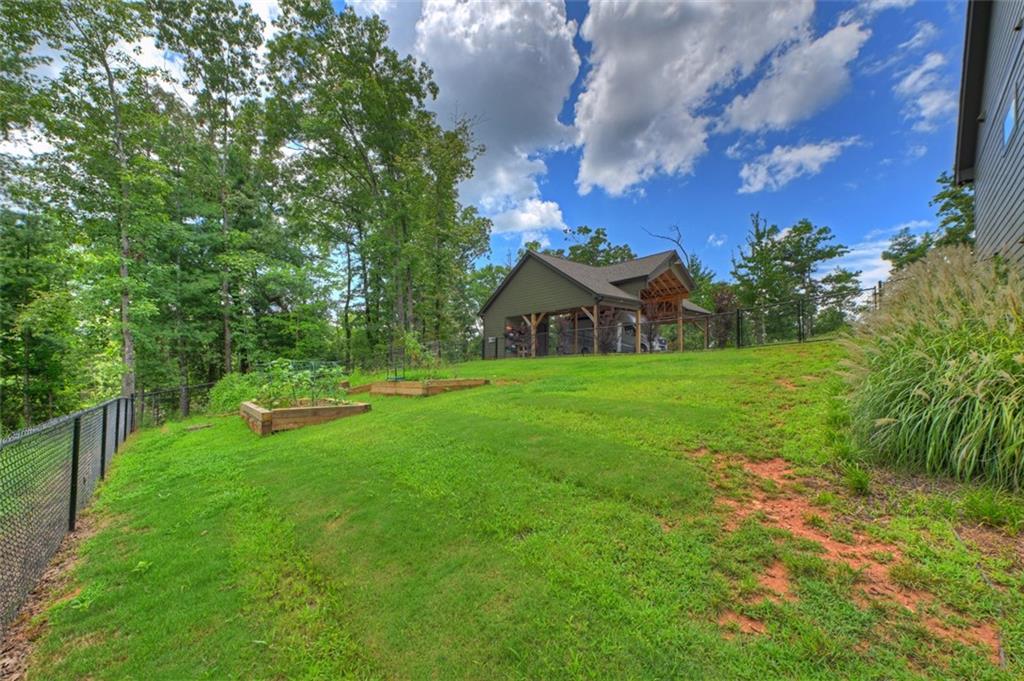 1567 Hap Holt Road