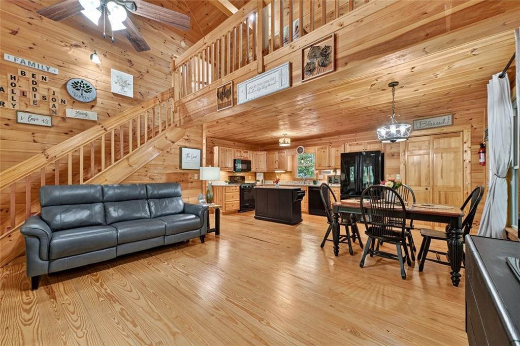 612 Medina Court