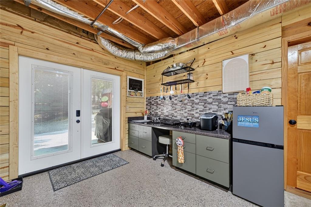 612 Medina Court