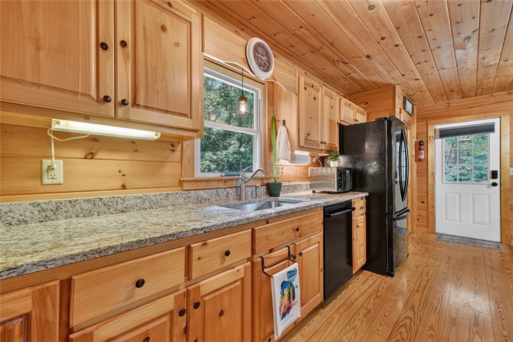 612 Medina Court