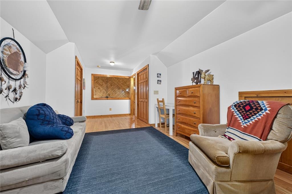 50 Kings Court