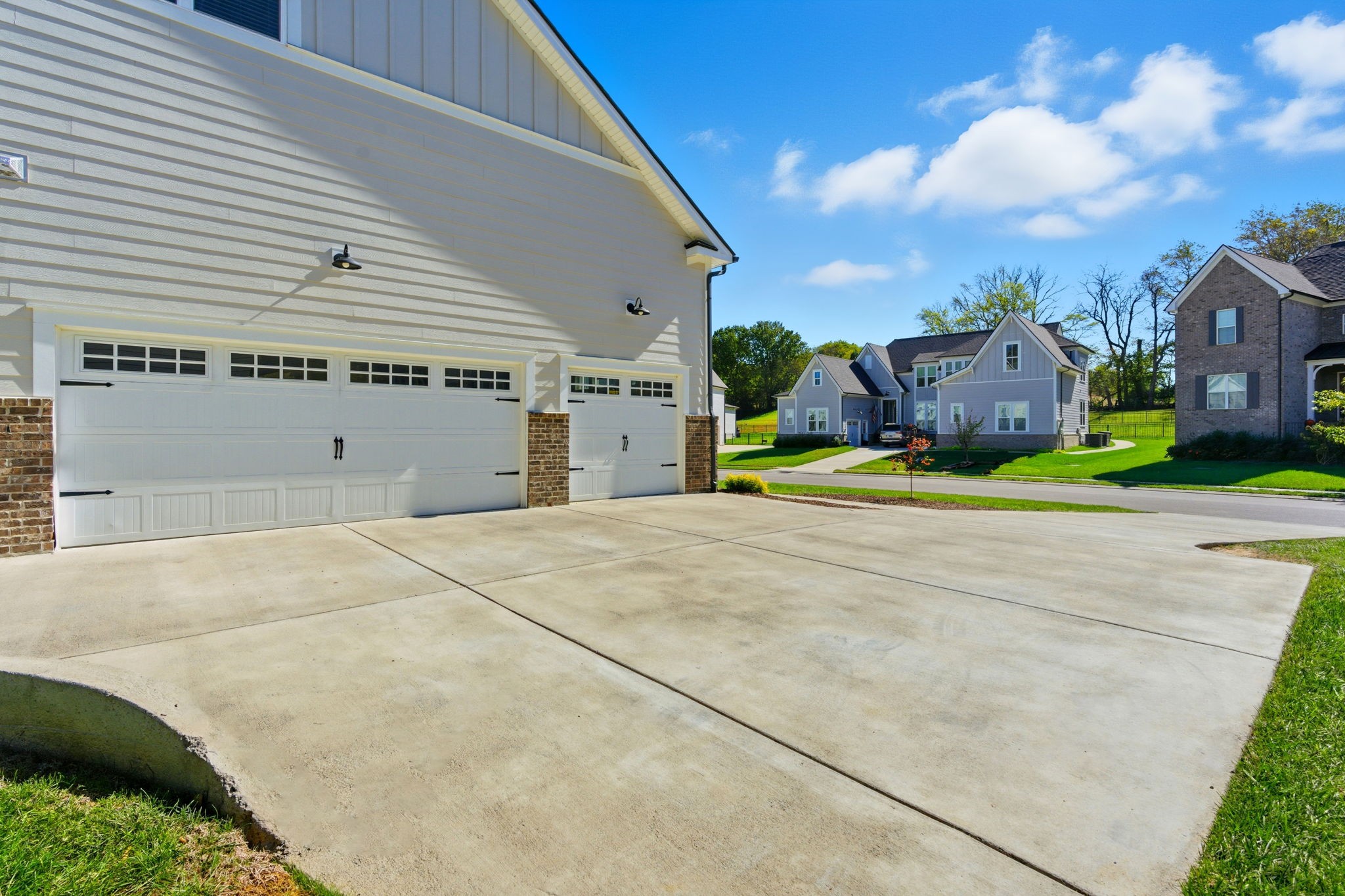 7199 Neills Branch Dr