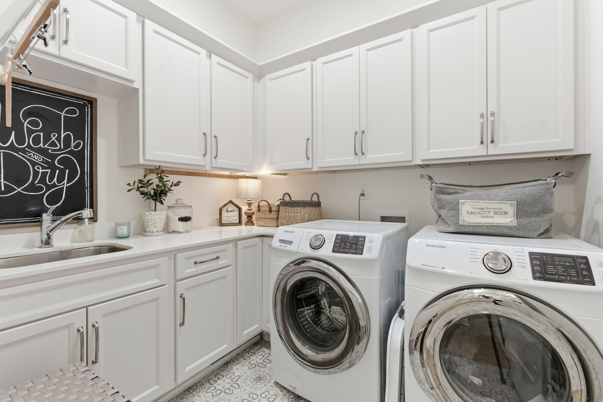 7199 Neills Branch Dr