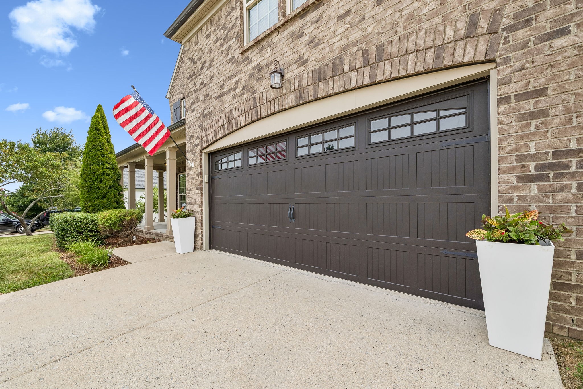 2012 Devonwood Ln