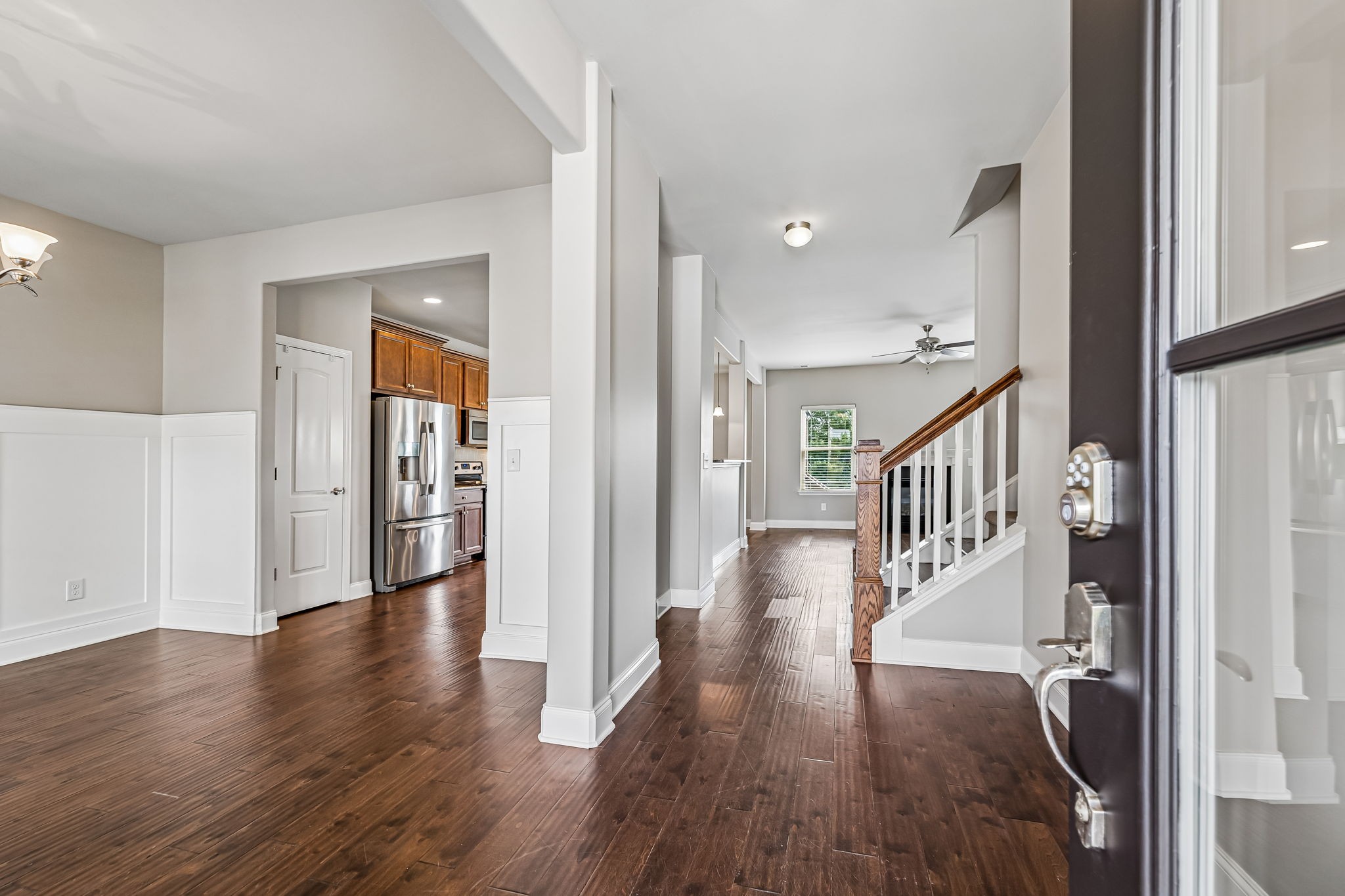 2012 Devonwood Ln