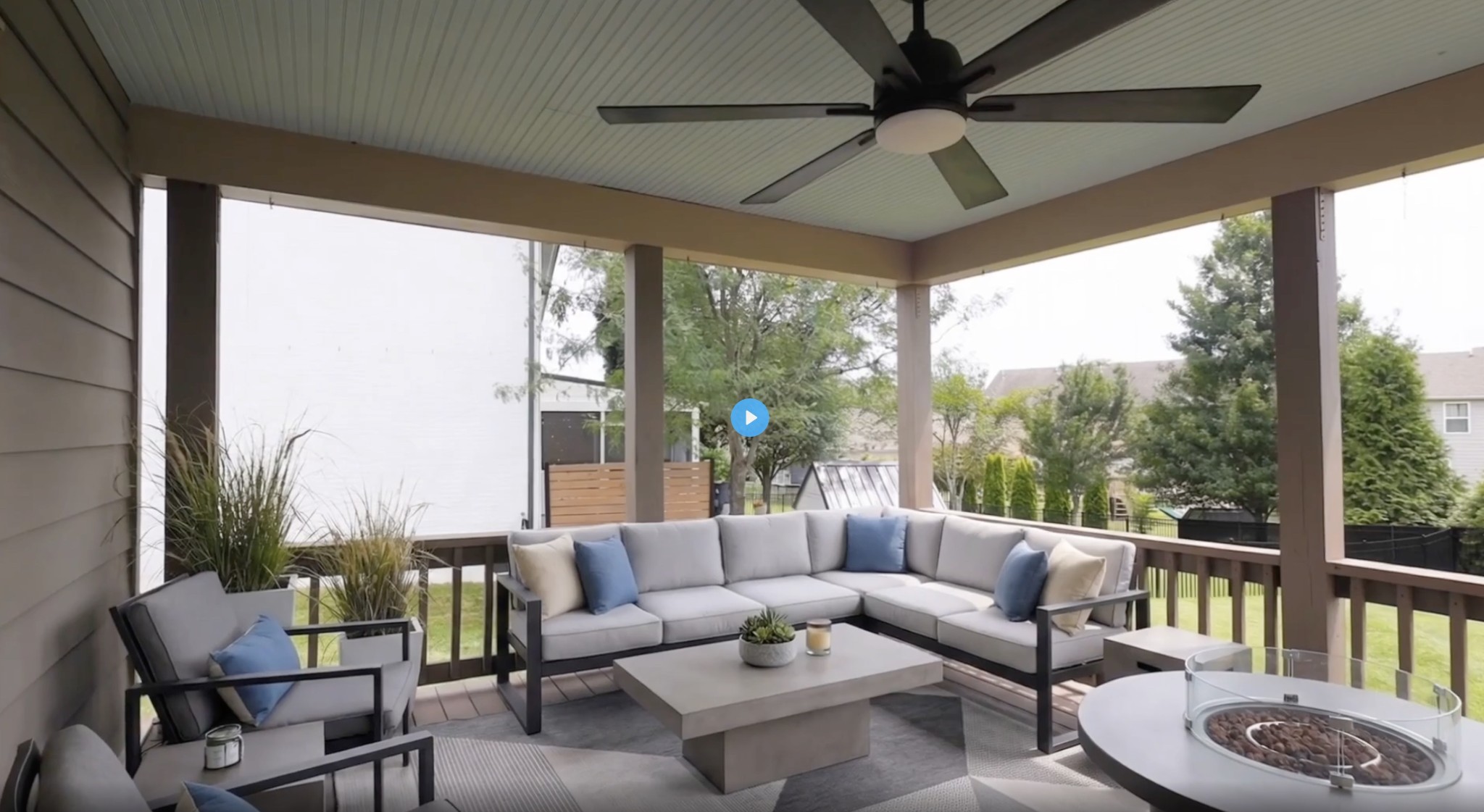 2012 Devonwood Ln