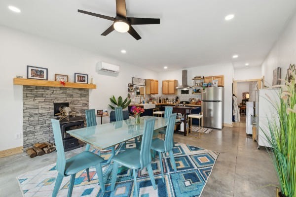 1345 Webb Rd