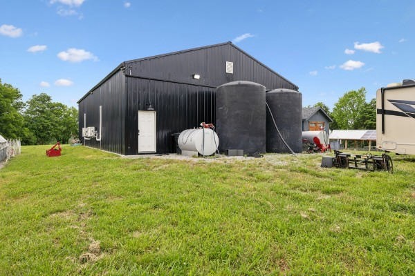 1345 Webb Rd