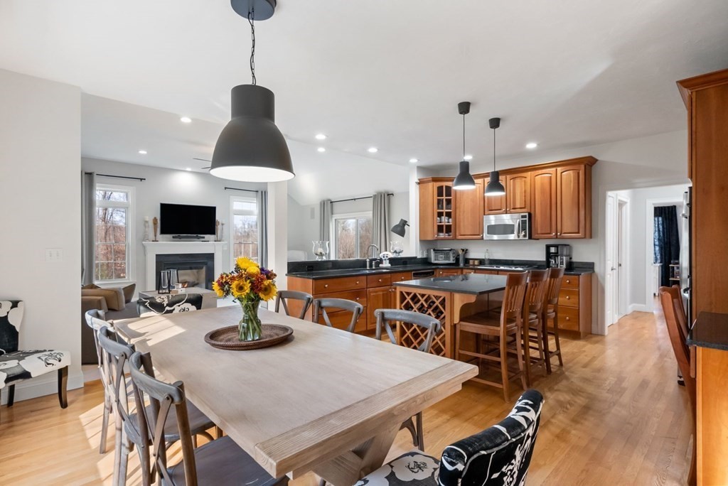 3 Stone Crossing Way