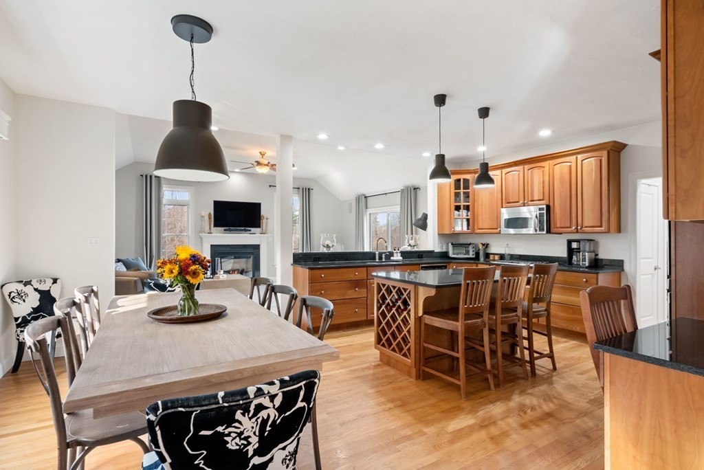 3 Stone Crossing Way