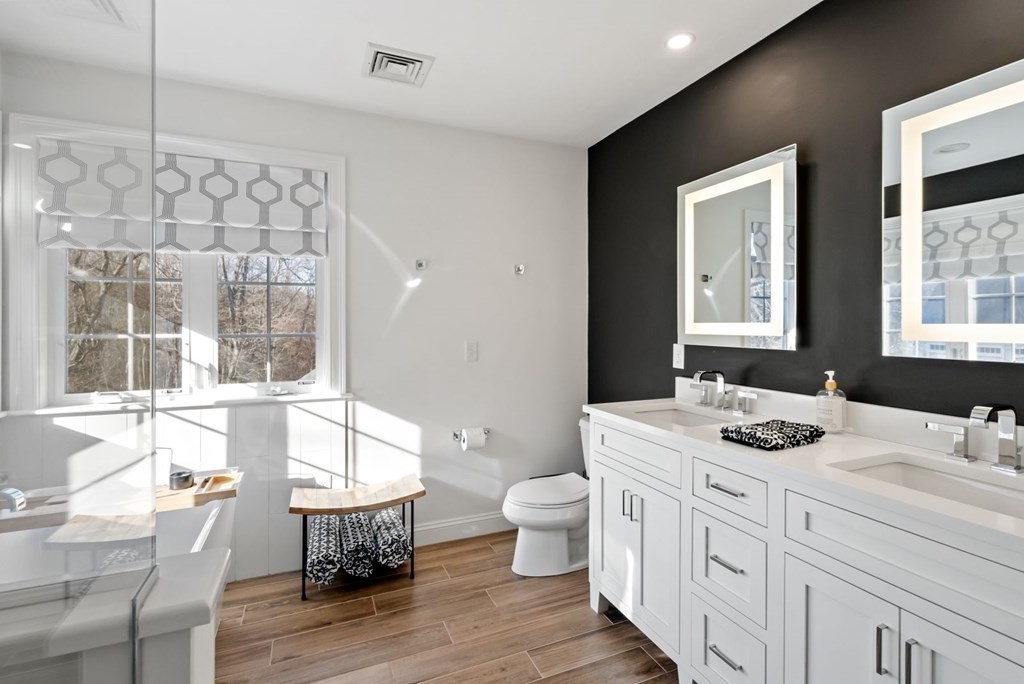 3 Stone Crossing Way