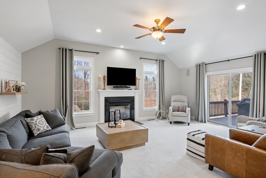 3 Stone Crossing Way