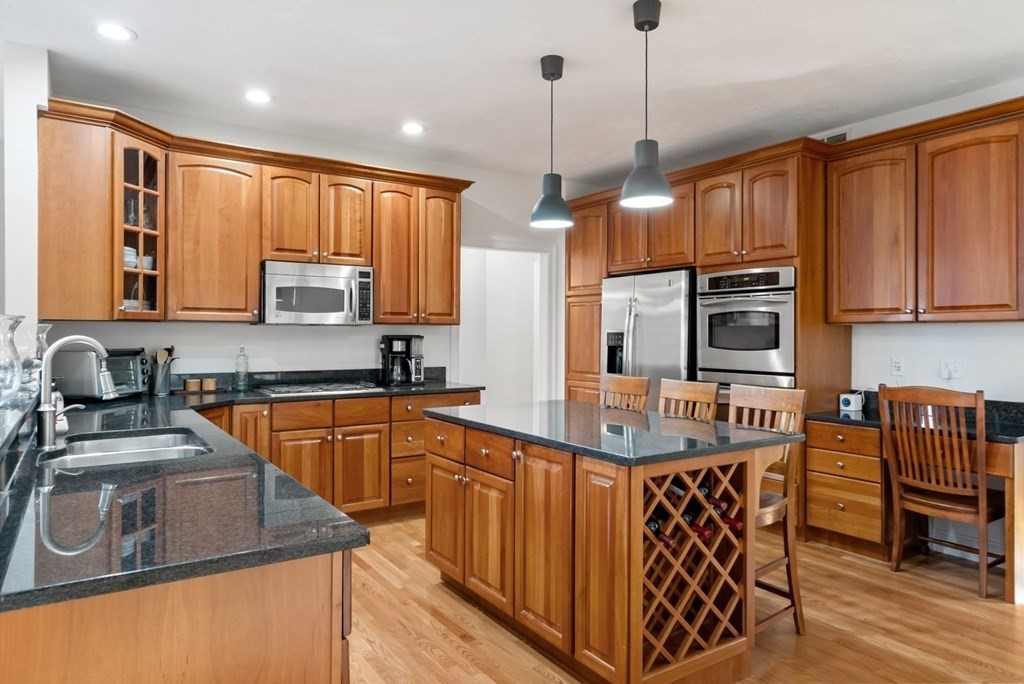 3 Stone Crossing Way