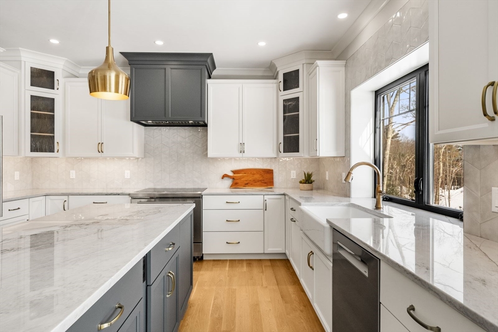 15 Whisper Way