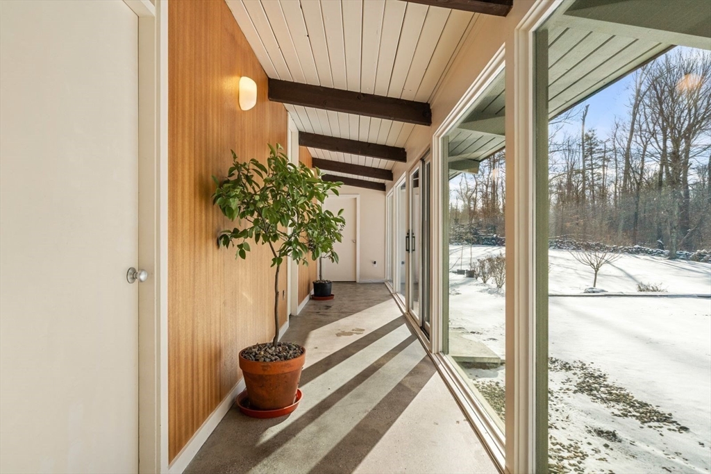 15 Westview Dr