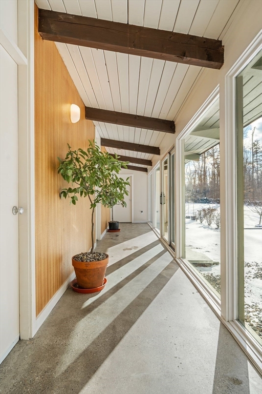 15 Westview Dr