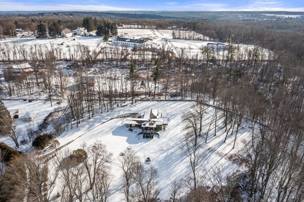 15 Westview Dr