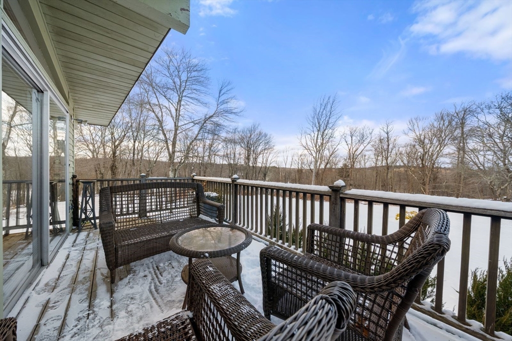 15 Westview Dr