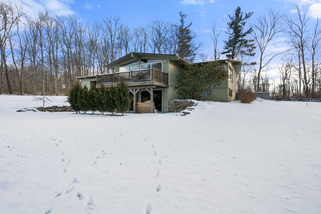 15 Westview Dr