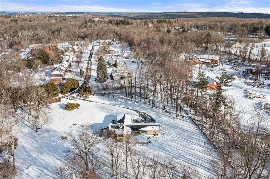 15 Westview Dr