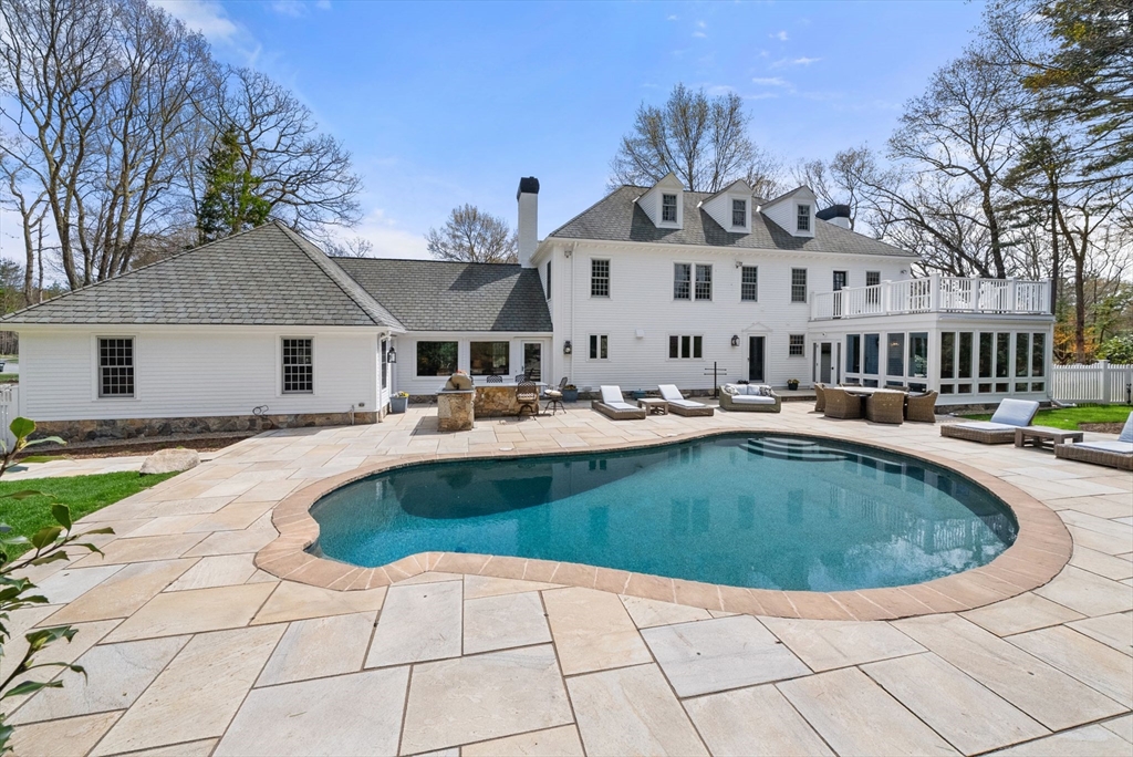 23 Old Farm Rd