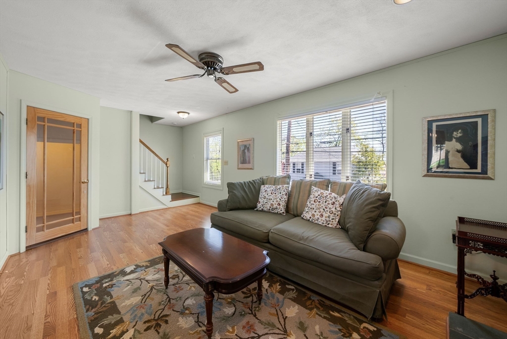 20 Elson Rd