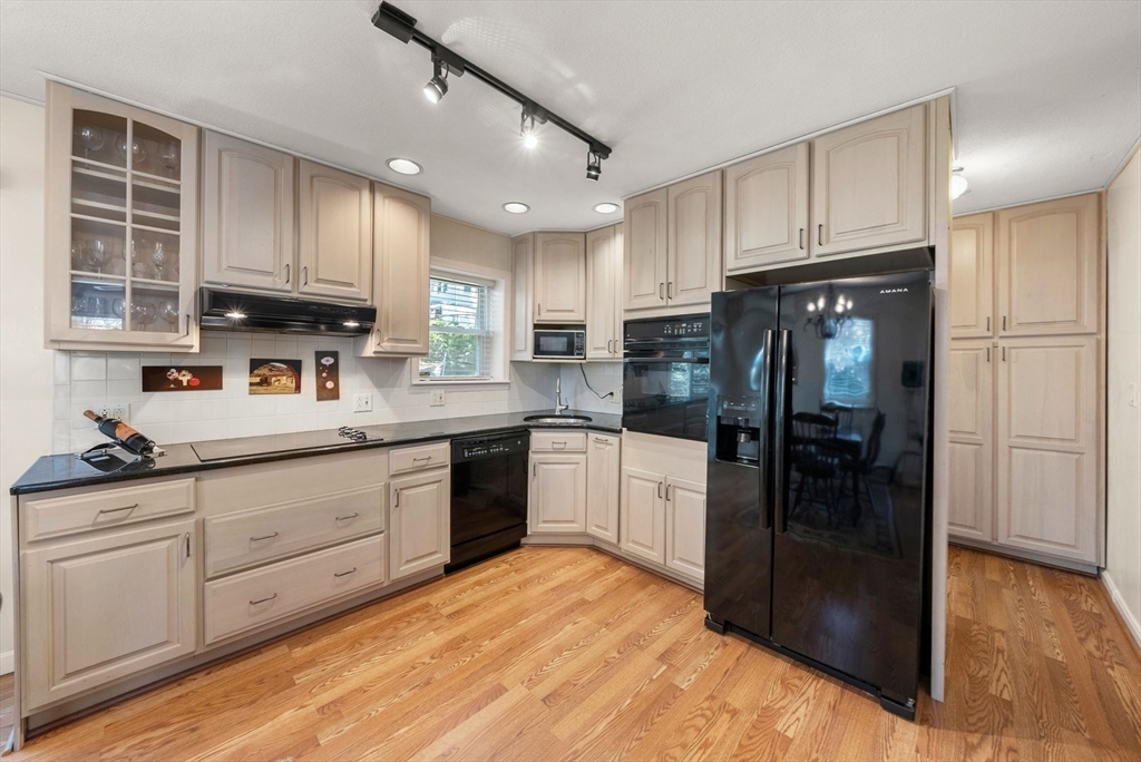 20 Elson Rd
