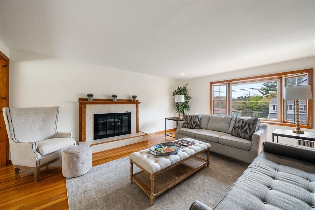 31 Lanewood Ave