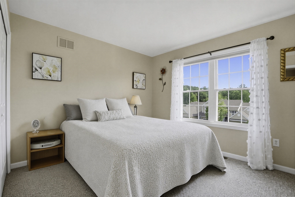 9 Robert Cir # 9